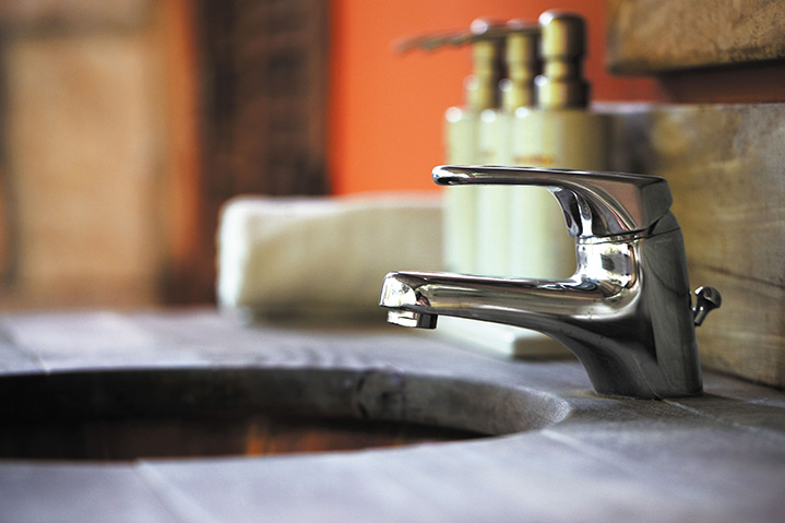 A2B Plumbers are able to fix any leaking taps you may have in Richmond Upon Thames. 